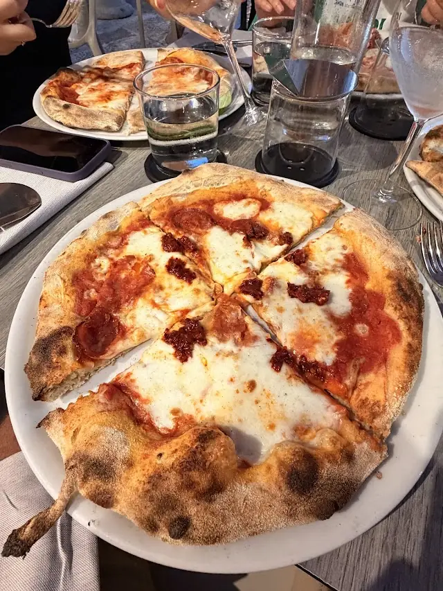 In Piazzetta — Ristorante Pizzeria — foto 3