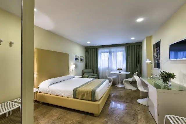 Mercure Villa Romanazzi Carducci — Ristorante — foto 2