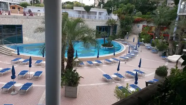 Sheraton Nicolaus Hotel — Ristorante — foto 3